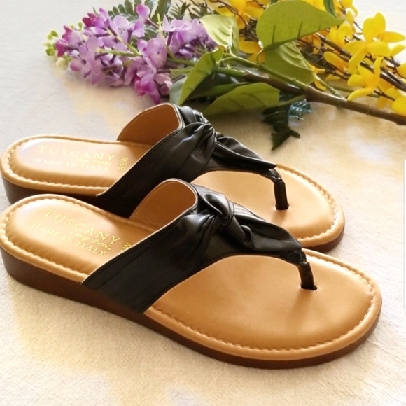 🆕️Easy Street Tuscany by Maren Thong Sandals - Picture 1 of 3